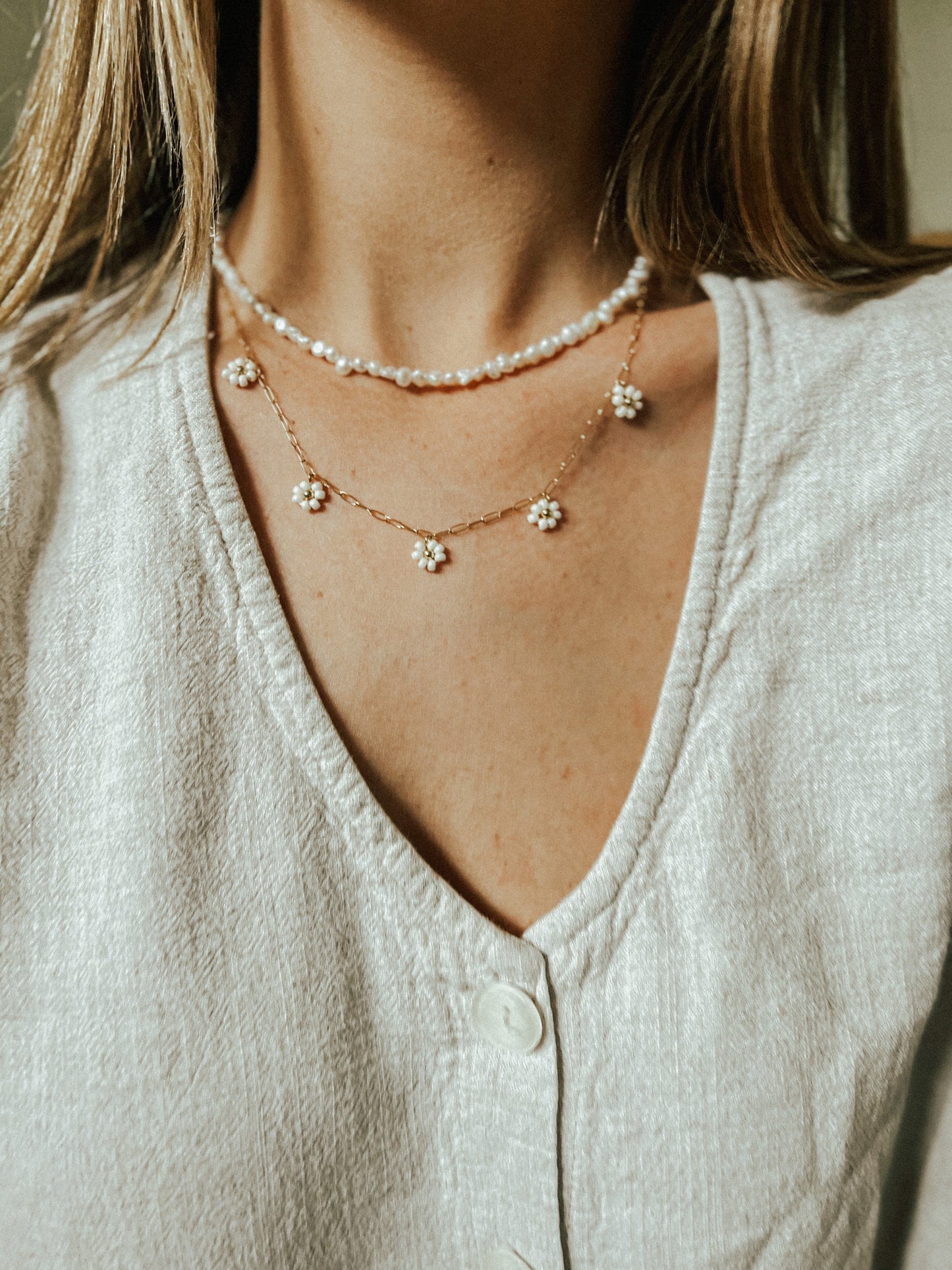 Bloom Daisy Necklace - Velora Luxury Fashion