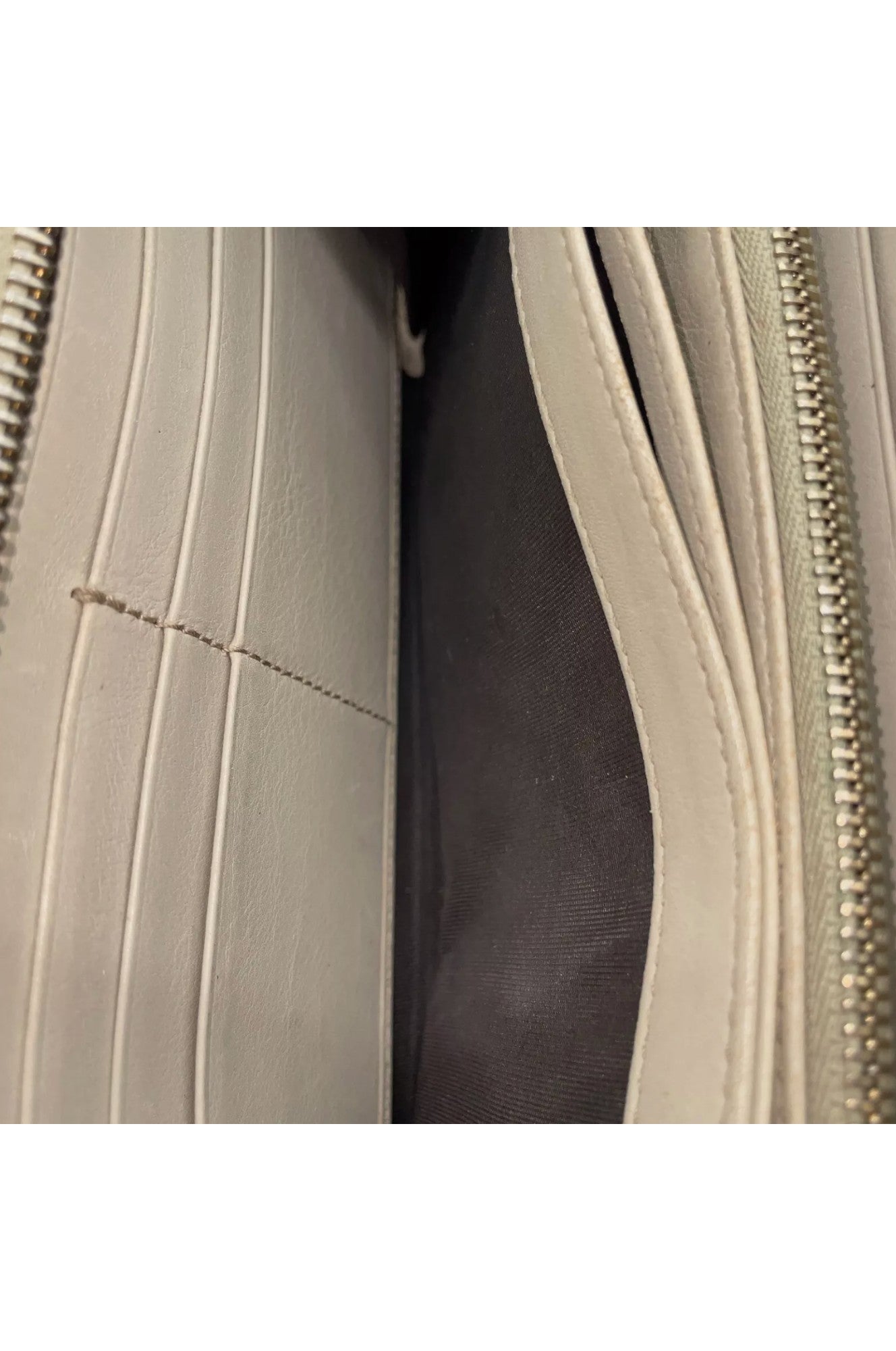 Authentic Gucci BREE Round Zippy Long Wallet NS010102 - Velora