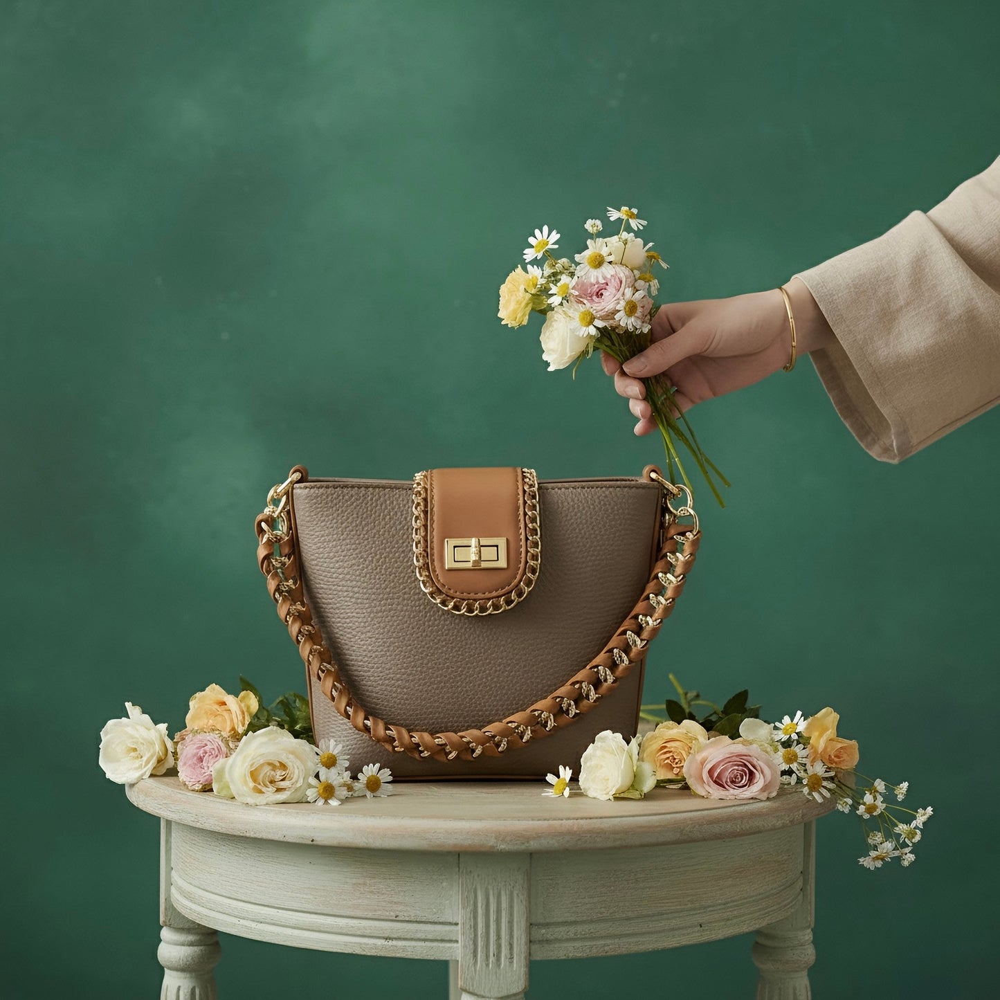 Cosmo Bag – Sophisticated Vegan Leather Crossbody - Velora Luxury Fashion