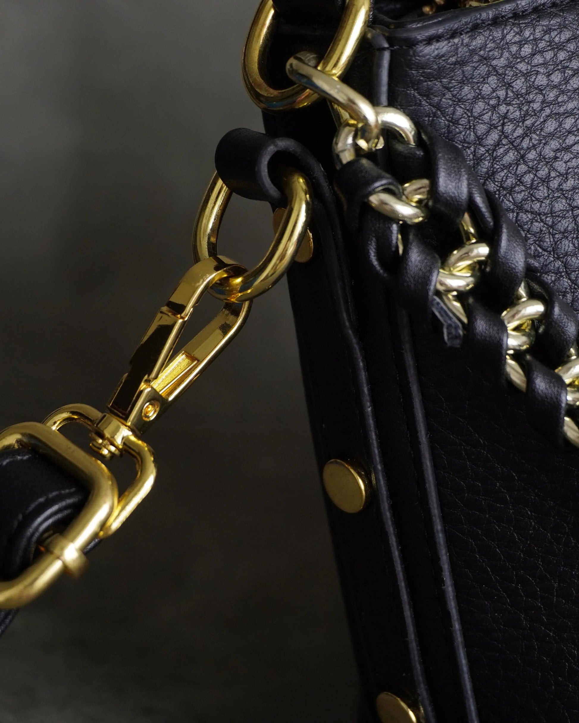 Cosmo Bag – Sophisticated Vegan Leather Crossbody - Velora Luxury Fashion