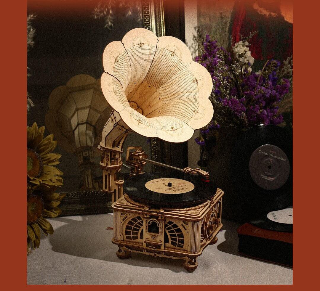 Crank Classic Gramophone Kit | Kidstoylover - DIY Wooden Assembly Toy - Velora Luxury Fashion