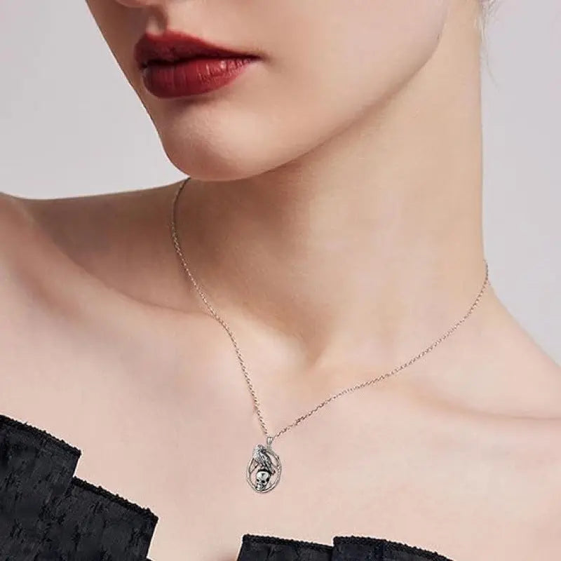 Creative Retro Halloween Skull Pendant Necklace - Velora