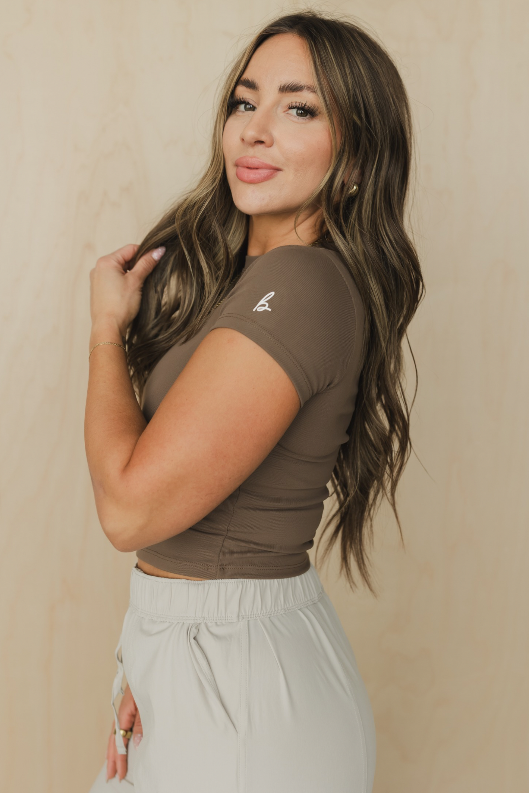 Cropped Tee *Ribbed - Velora Luxury Fashion