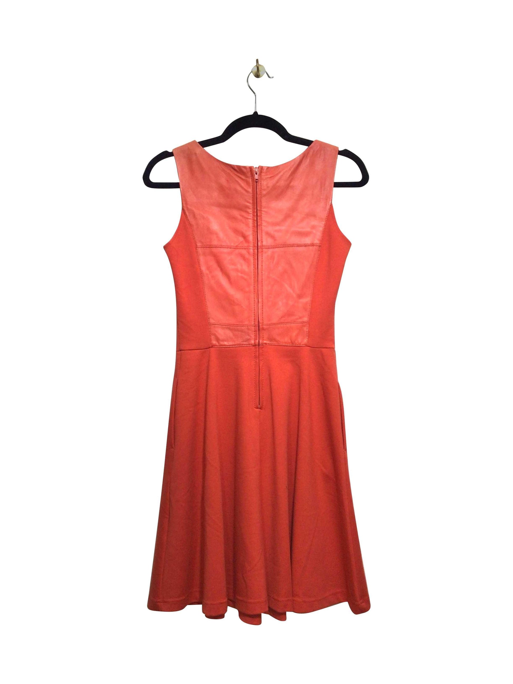 DANIER Regular fit Shift Dress in Orange - 2 - Velora