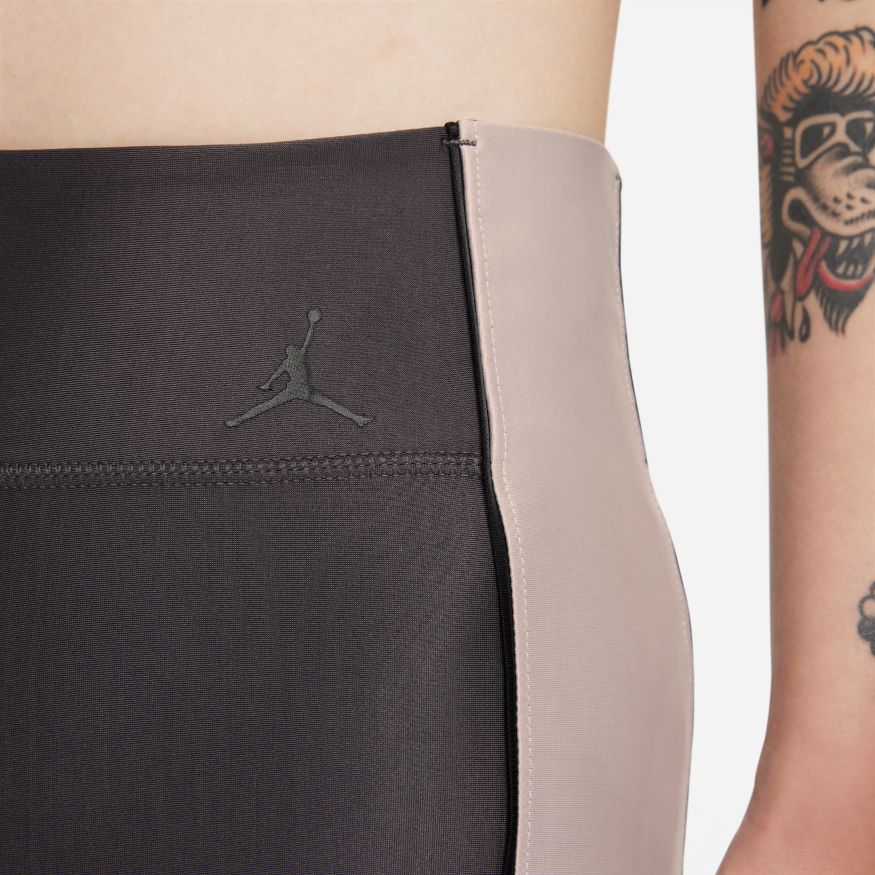 W J ESSEN LEG SHORT DC2177-082 - Velora