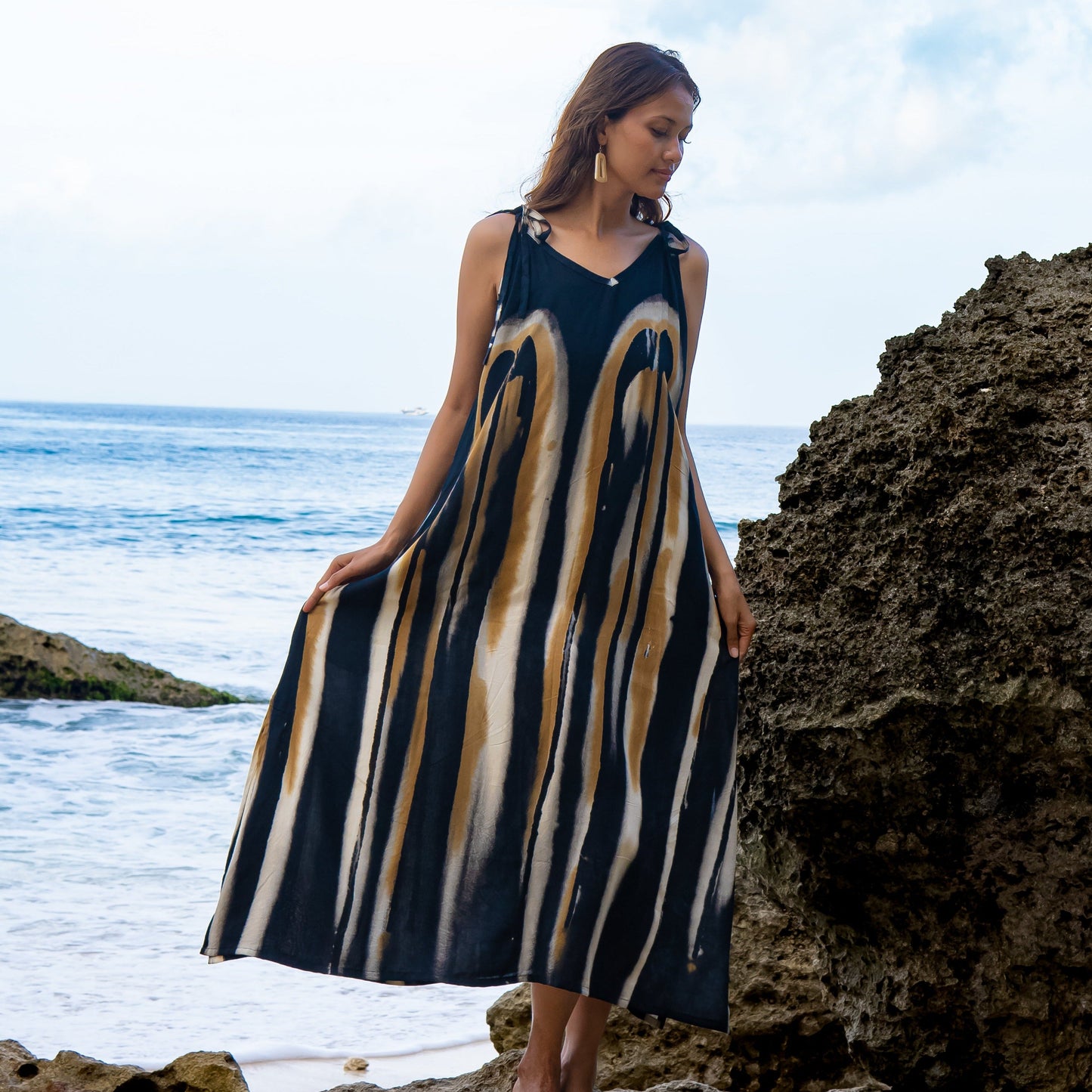 Bold Abstract Tie Dye Long Dress In Grey & Gold