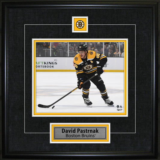 David Pastrnak Framed Pin & Plate Boston Bruins - Velora Luxury Fashion
