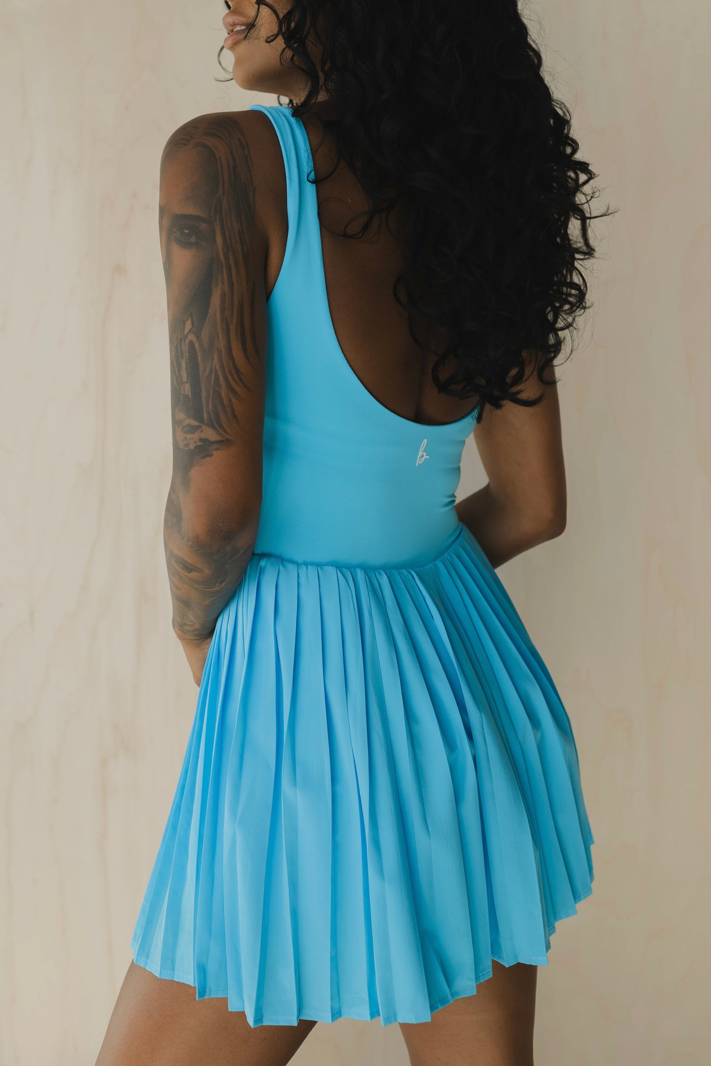 Street to Court Dress bäre activewear