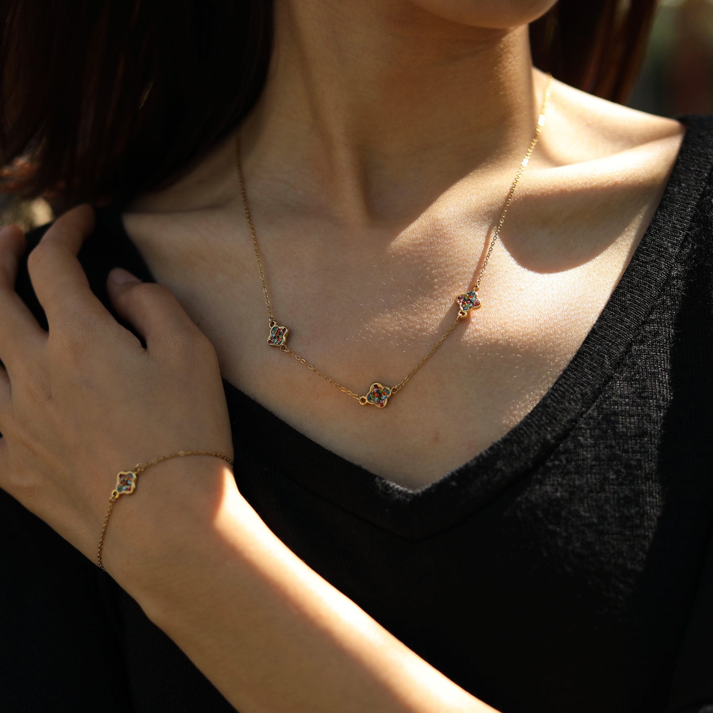 ELORA Gold Bracelet - Velora Luxury Fashion