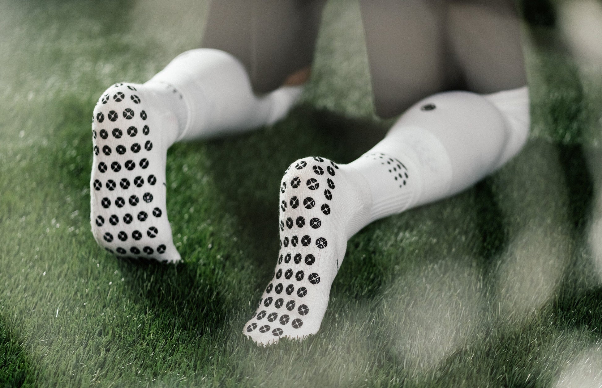 Endurance Soccer Sleeve - Velora Luxury Fashion