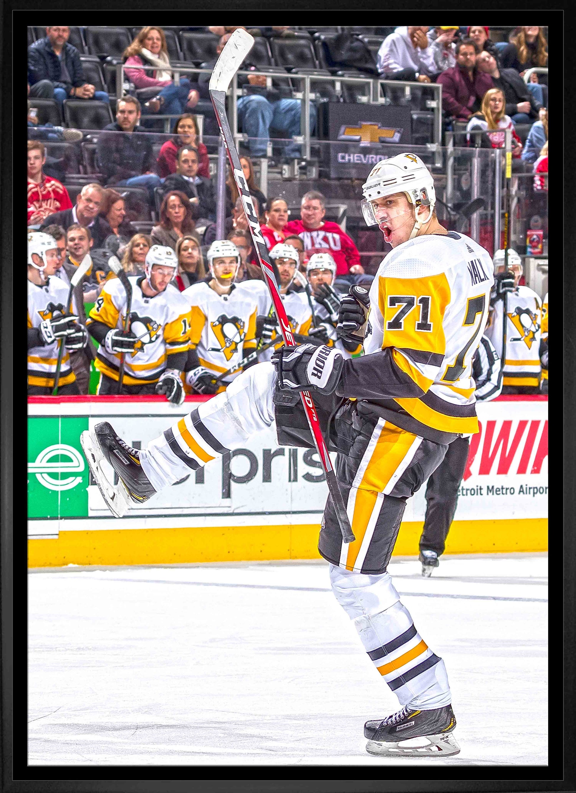 Evgeni Malkin Pittsburgh Penguins Framed 20x29 Goal Celebration Canvas - Velora Luxury Fashion