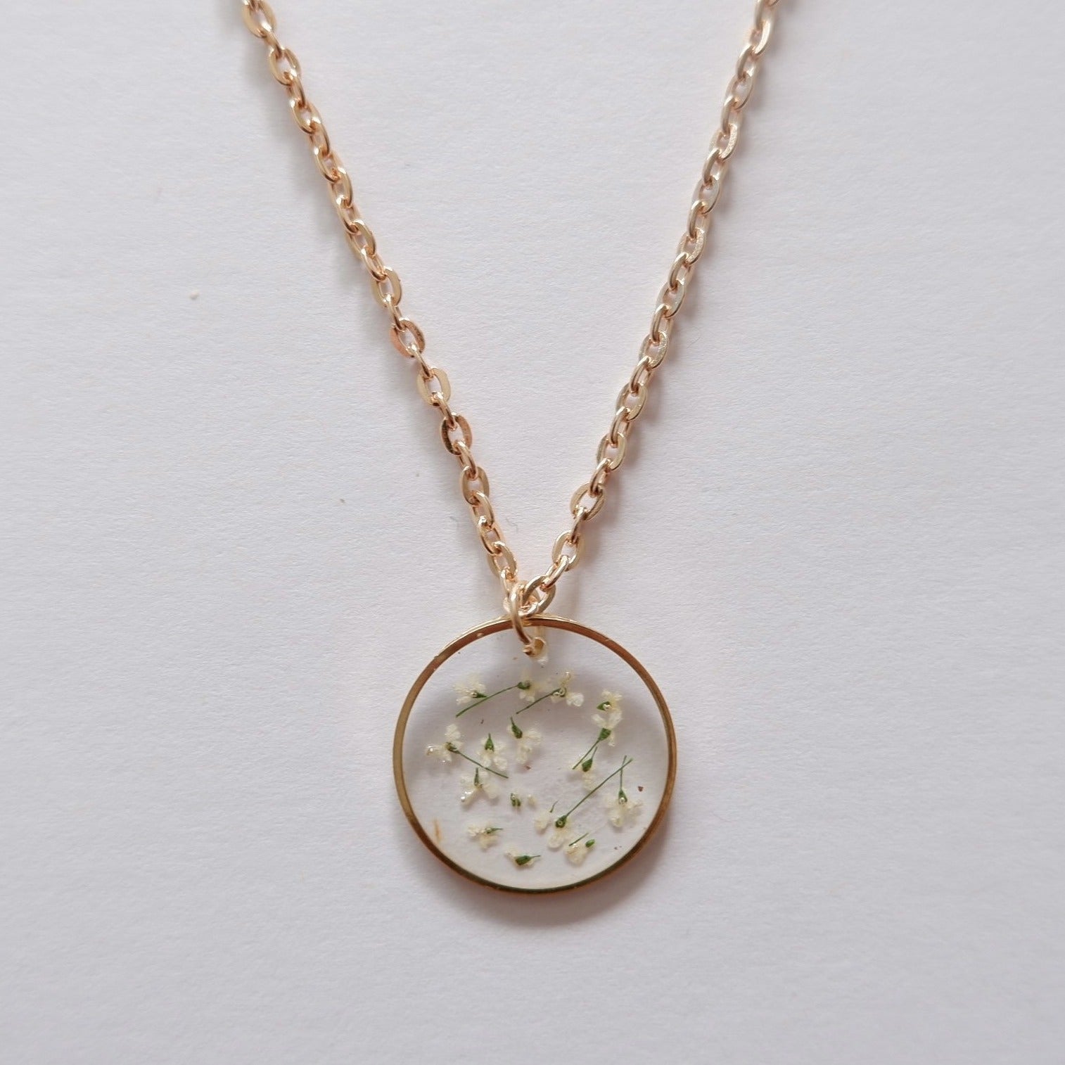Collier Estelle blanches - rond (moyen) - Velora