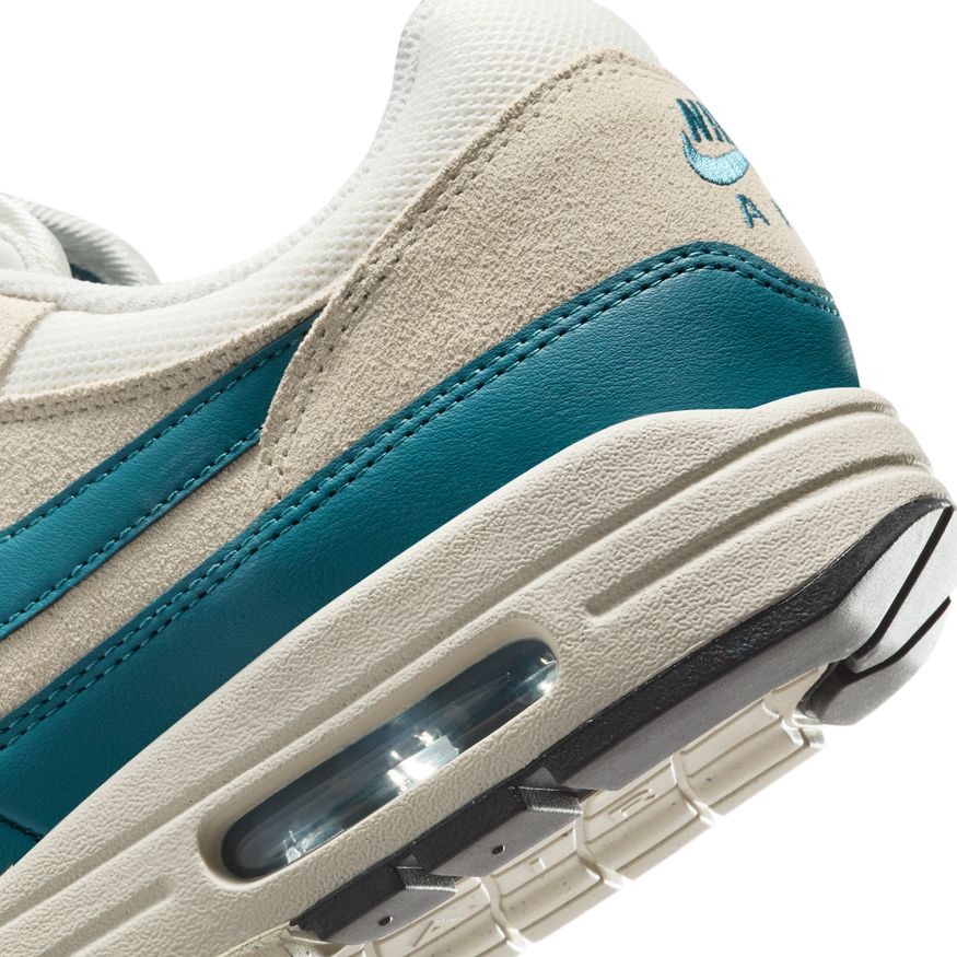 M Nike Air Max 1 Essential FZ5808-011 - Velora