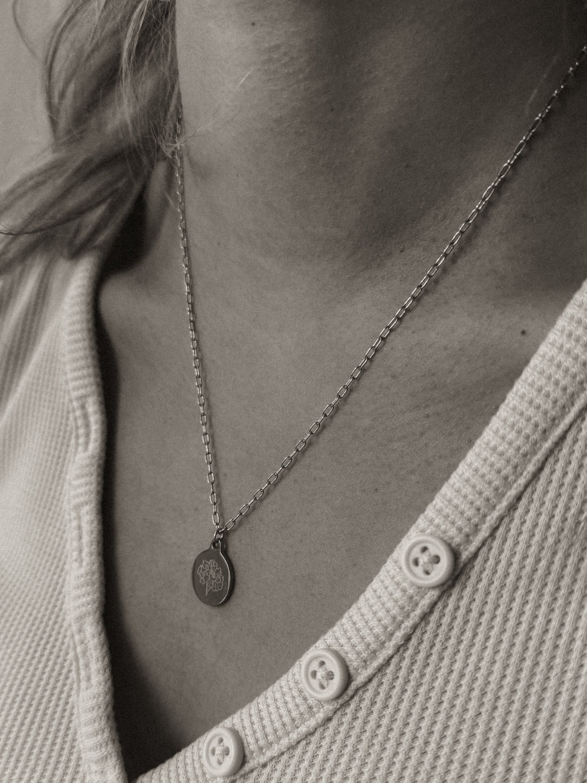 Floral Birth Month Necklaces - Velora Luxury Fashion