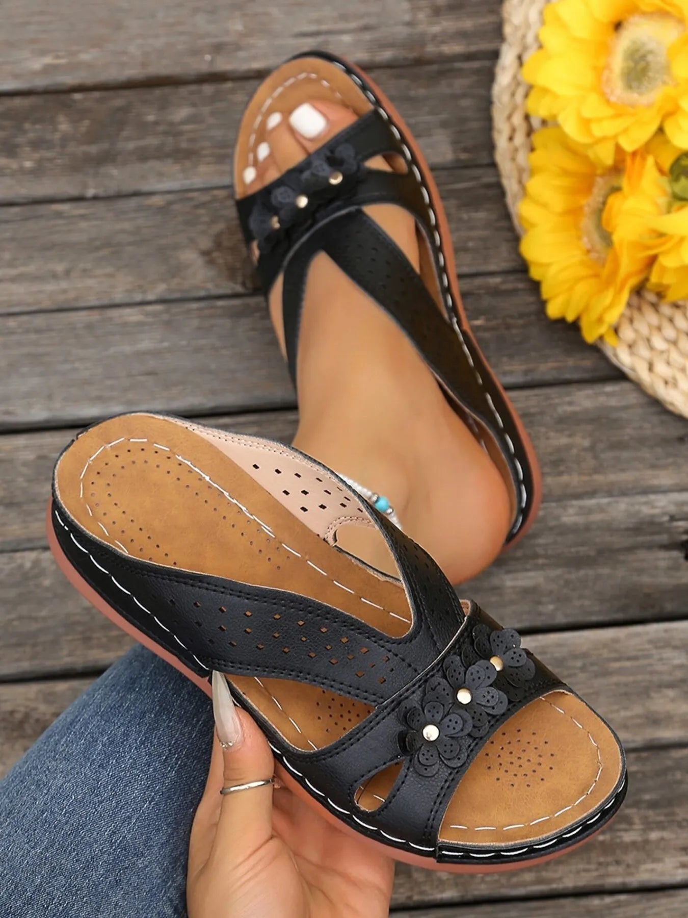 Flower Comfort Wedge Sandals - Velora Luxury Fashion