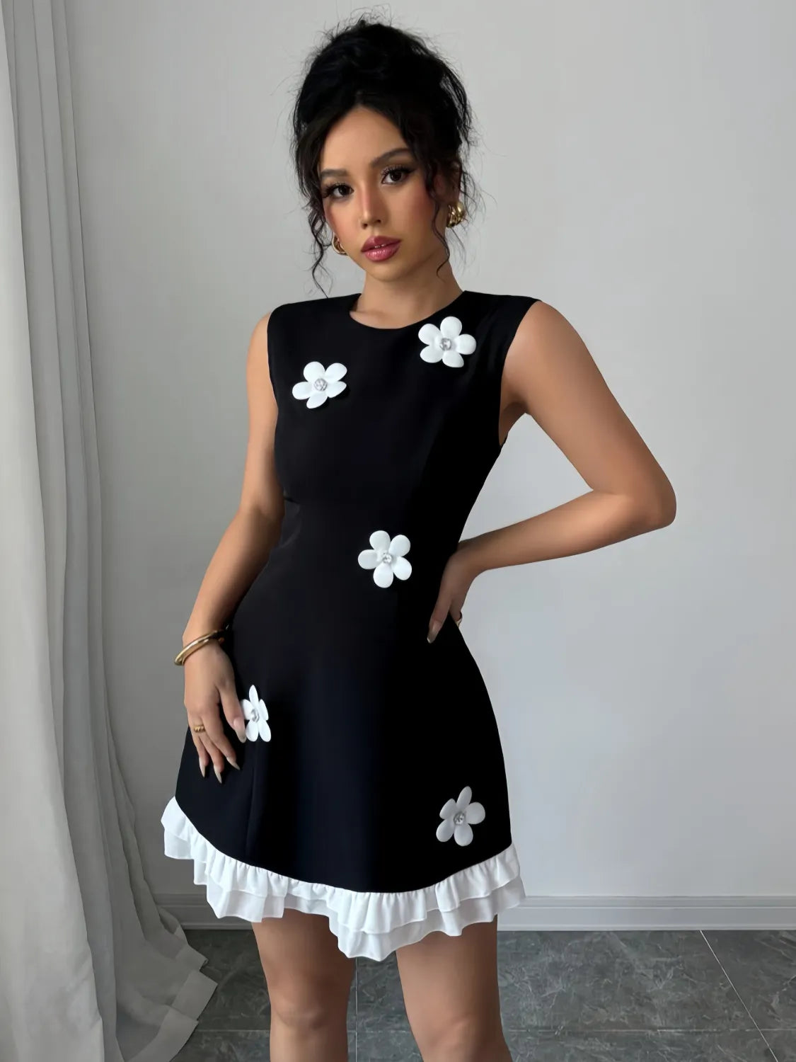 Flower Round Neck Sleeveless Dress - Velora Luxury Fashion