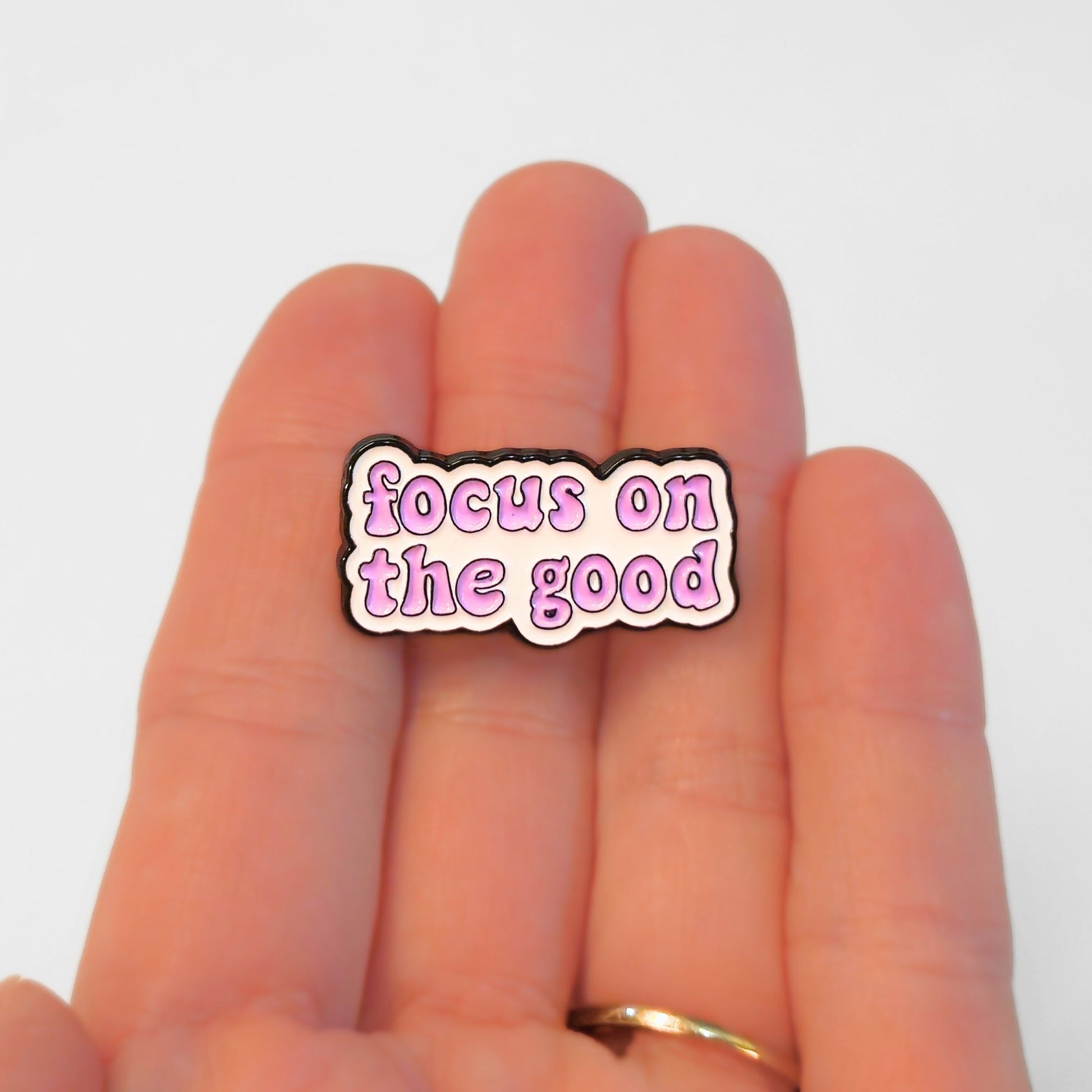 Focus On The Good | Collectible Pin - Velora
