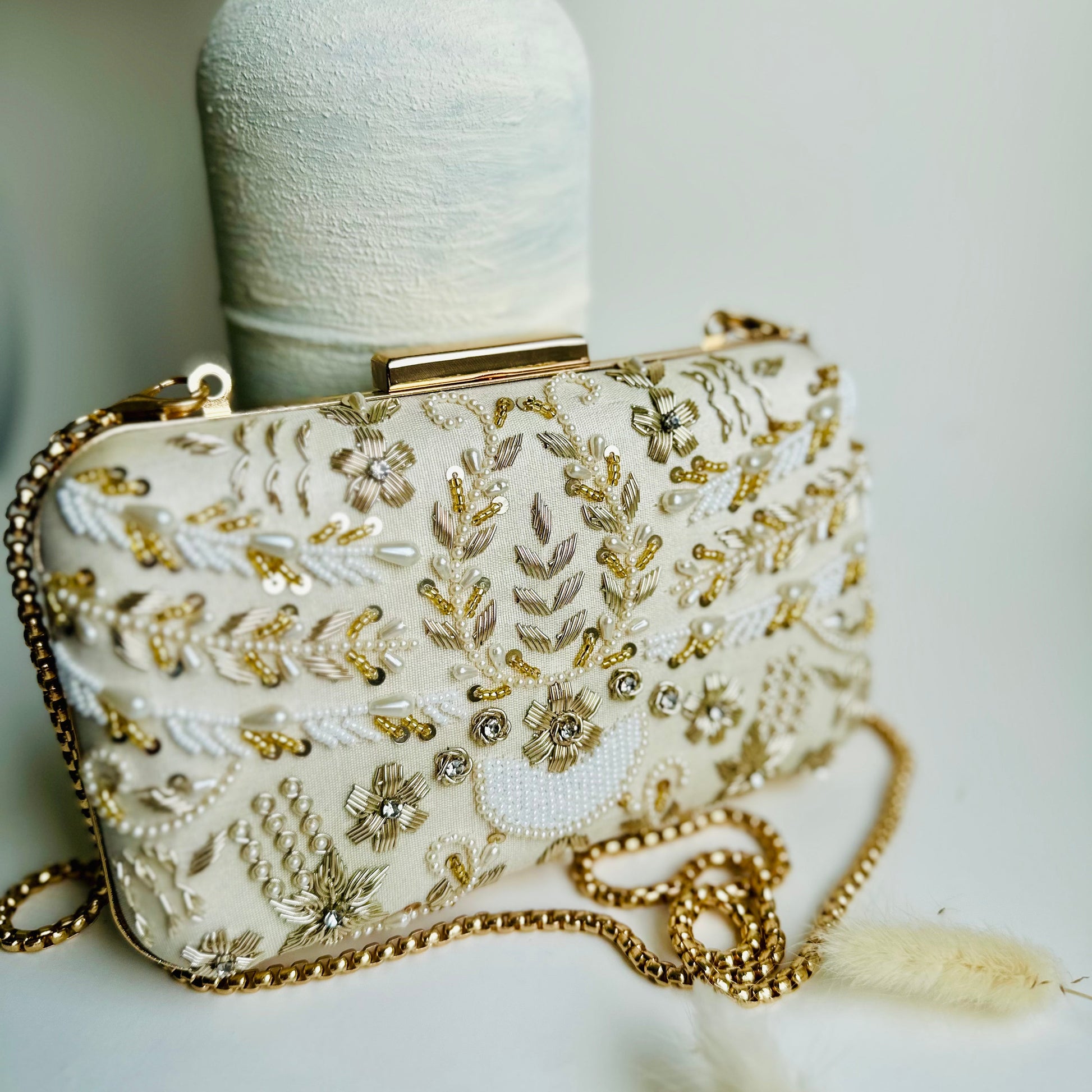 SAIRA BANOO Clutch - Velora Luxury Fashion