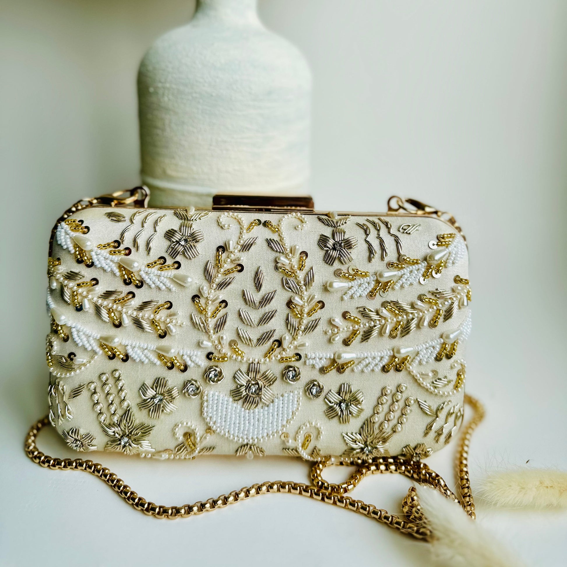 SAIRA BANOO Clutch - Velora Luxury Fashion