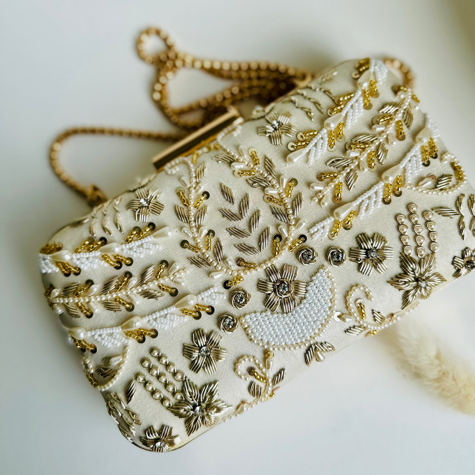 SAIRA BANOO Clutch - Velora Luxury Fashion