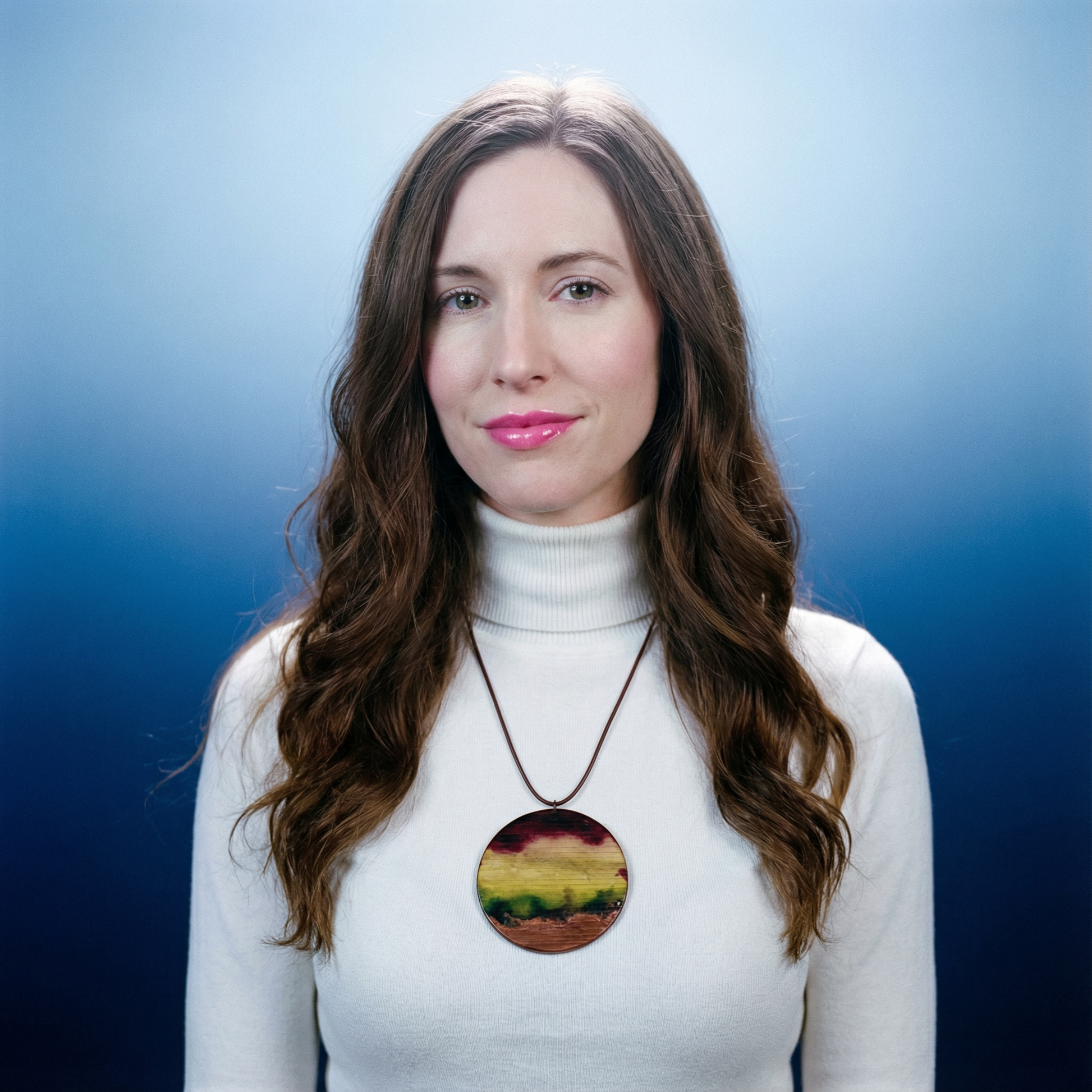 Rustic Chunky Circle Pendant Necklace - Velora Luxury Fashion