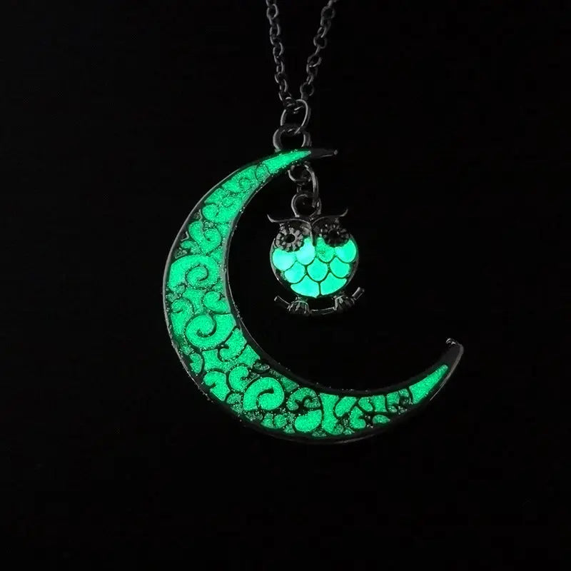 Glowing Pendant Necklaces Silver Plated Chain Necklaces - Velora