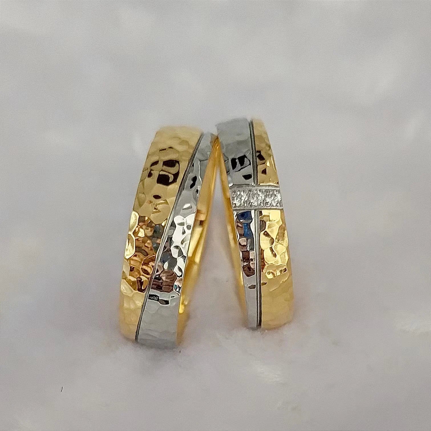 Pure Handmade Hammered 18K Gold Plated Wedding Rings Men & Women Stainless Steel Jewelry for Couples Valentine's Day Gifts - Velora