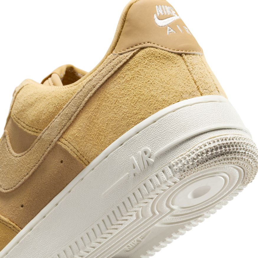 W Nike Air Force 1 '07 HJ5336-700 - Velora