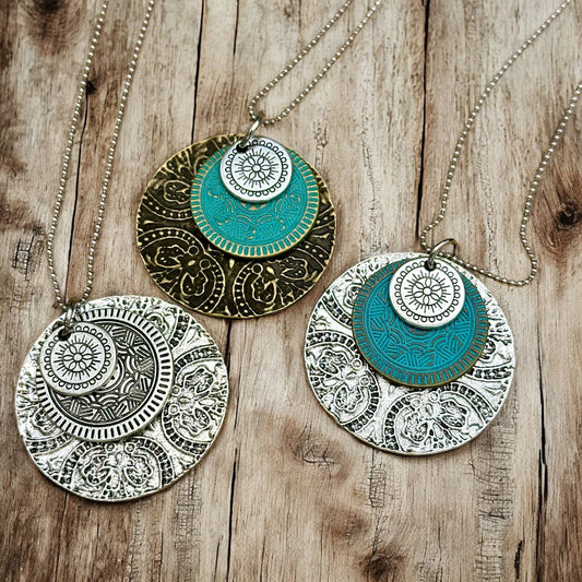 Triple Medallion Pendant Necklace - Velora