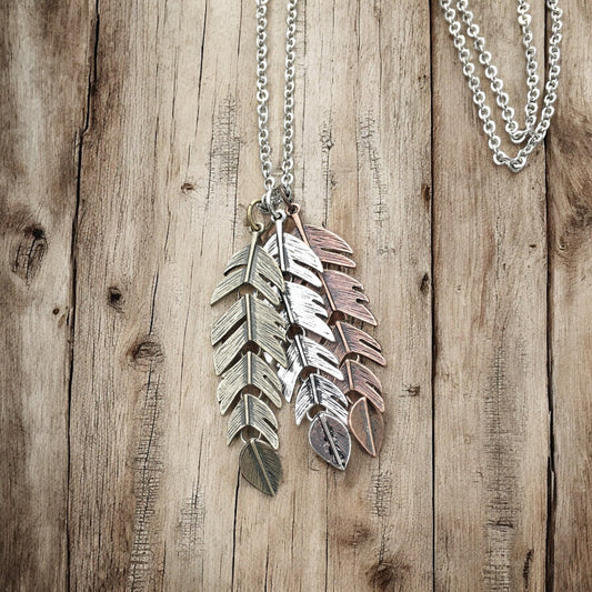 Triple Feather Pendant Necklace - Velora