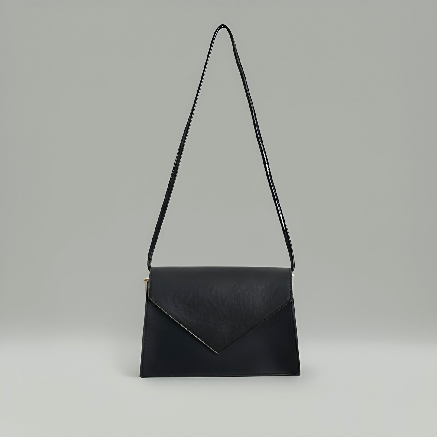 SOHO - Elegant Leather Envelope Crossbody Bag – Classic Black & Terracotta Brown - Velora