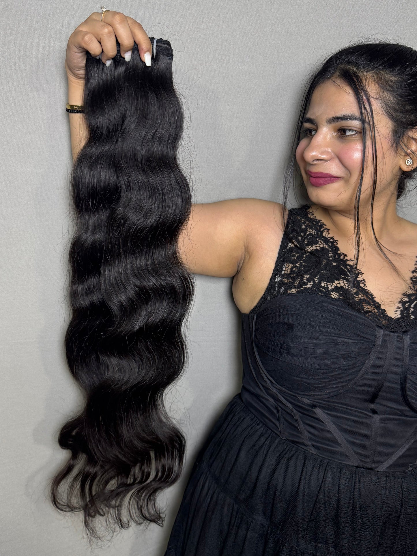 Indian virgin wavy bundles - Velora Luxury Fashion