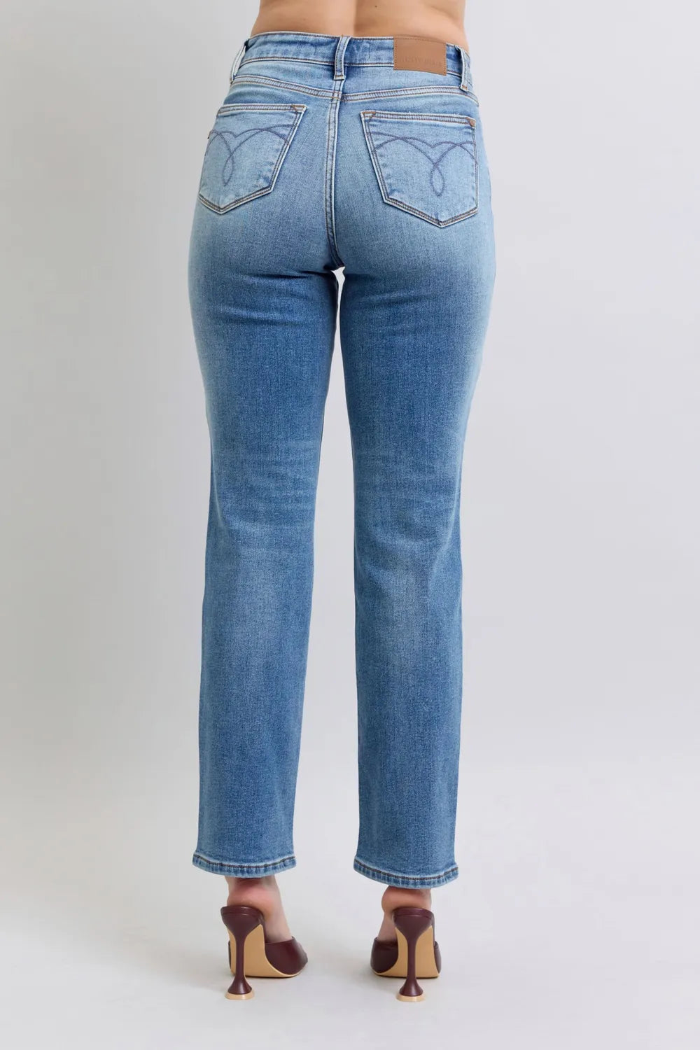 Judy Blue Full Size Run Vintage Wash Thermal Straight Jeans - Velora Luxury Fashion