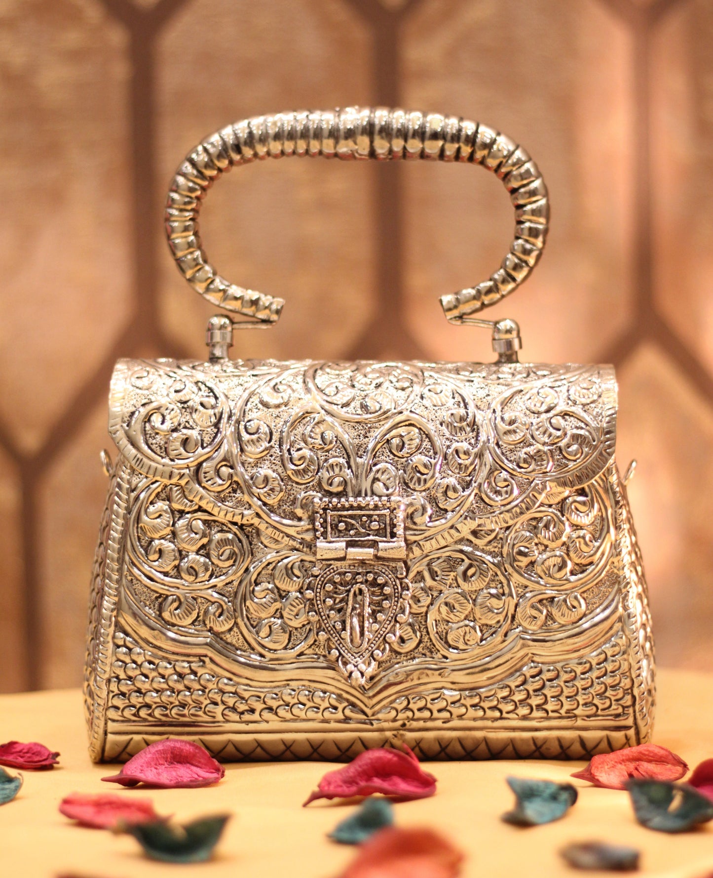 KISHA Silver Clutch - Velora Luxury Fashion