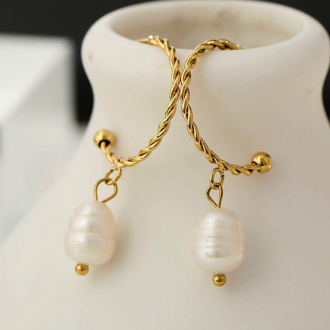 LYRIC Earrings - Velora Luxury Fashion