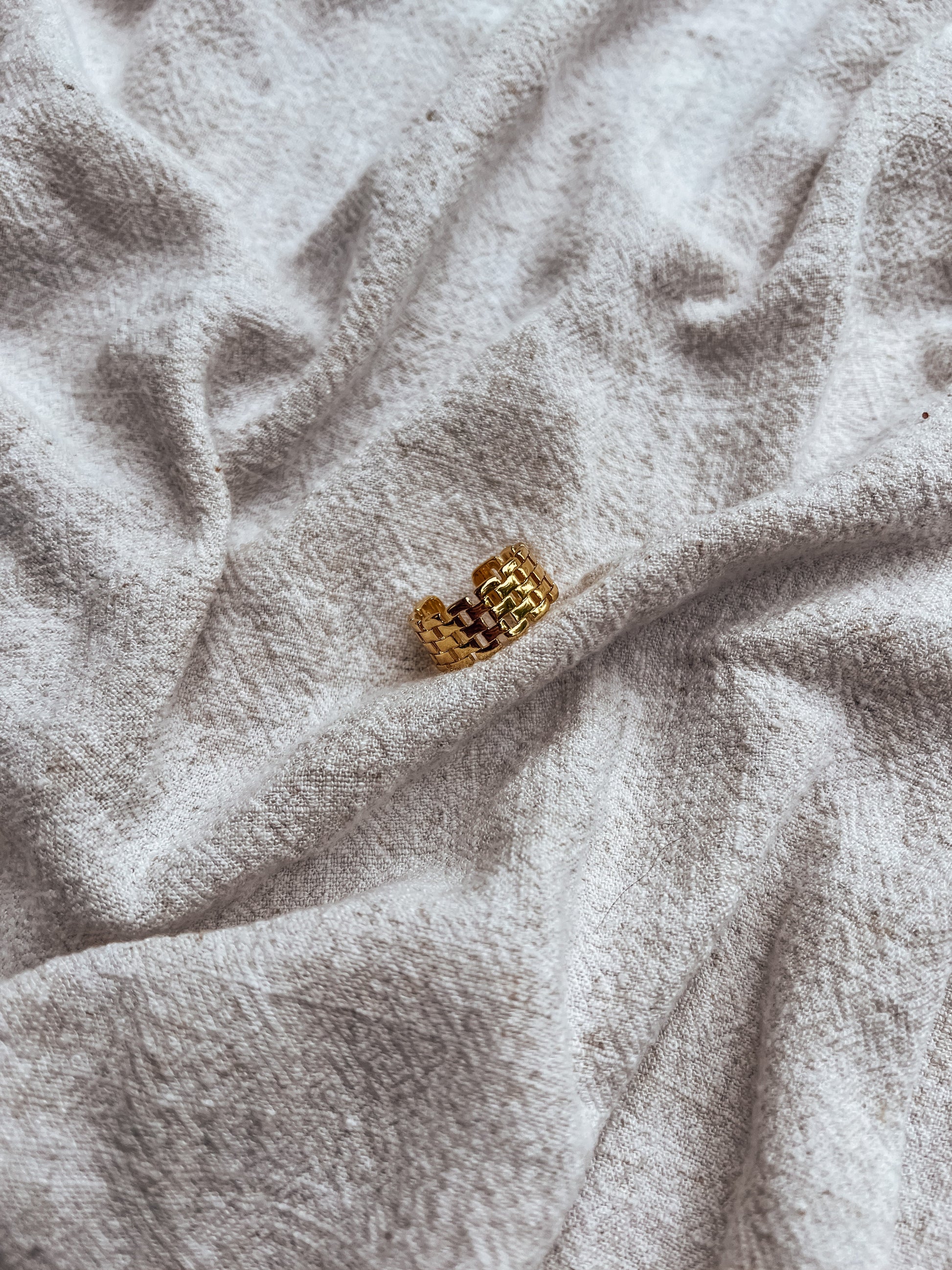 Lakeshore Ring - Velora Luxury Fashion