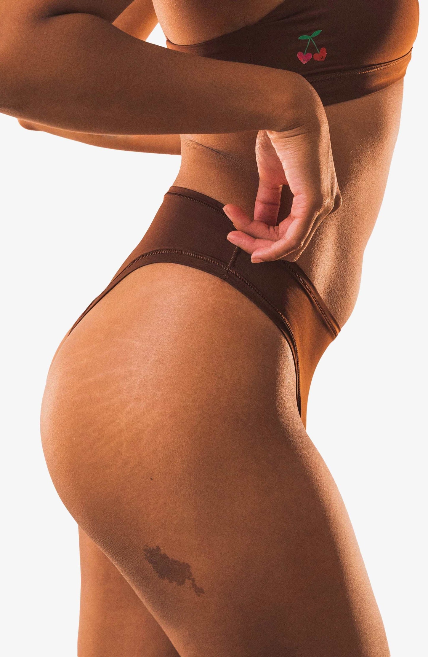 Leakproof Very Cheeky Brief Liner - Velora Luxury Fashion