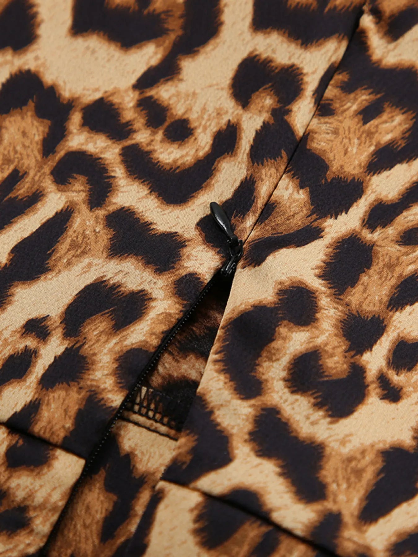 Leopard Print Mini Skirt - Velora Luxury Fashion