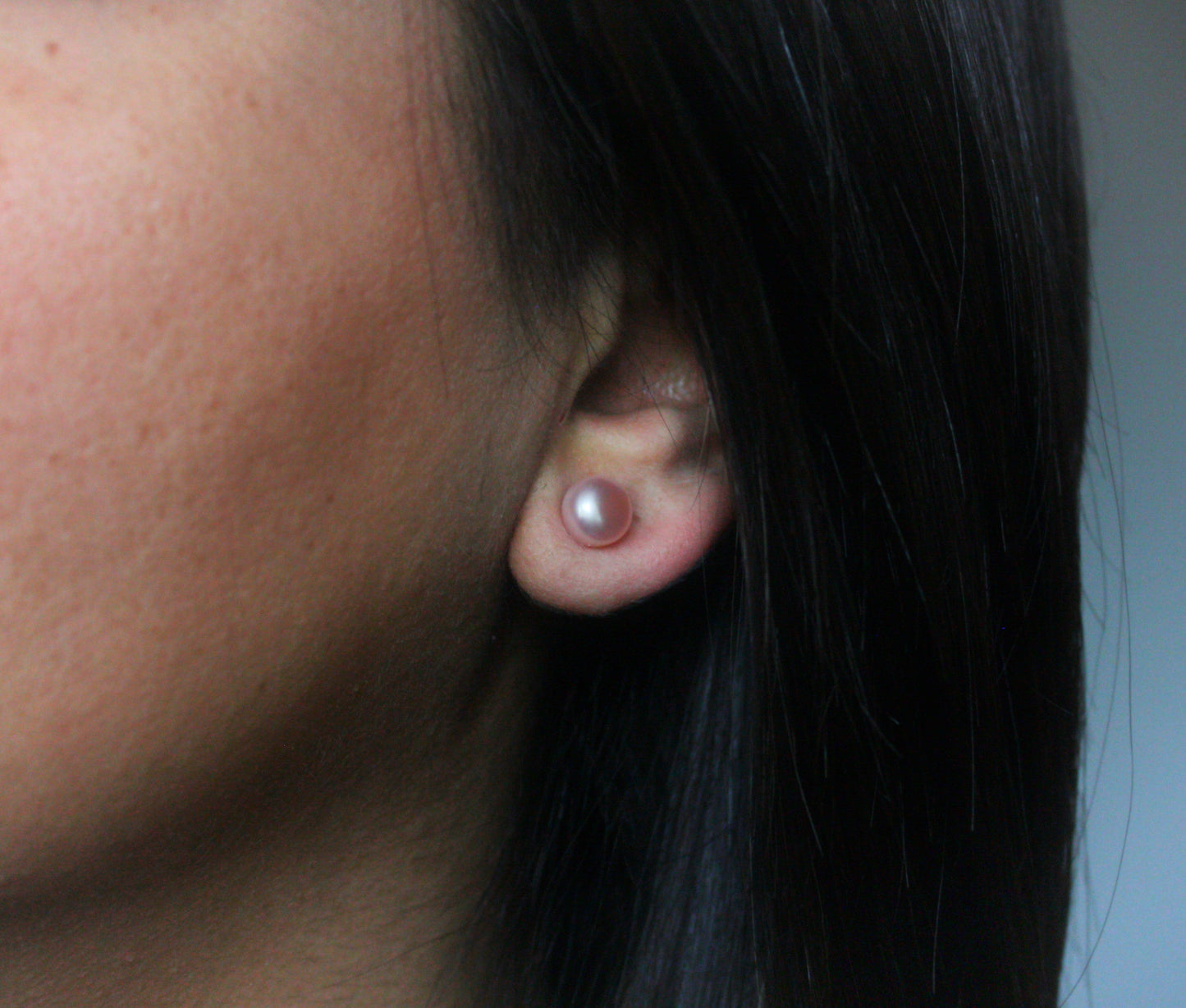 Light Mauve Pearl Stud Earrings 8mm - Velora Luxury Fashion