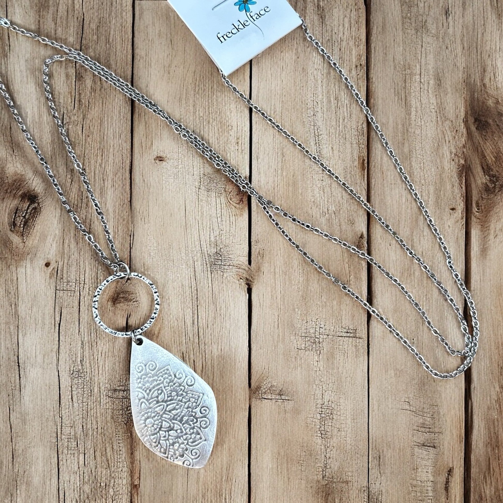 Long Mandala Necklace - Velora Luxury Fashion