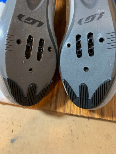 Louis Garneau Silver Cycling Shoes 39EU/7US - Velora Luxury Fashion