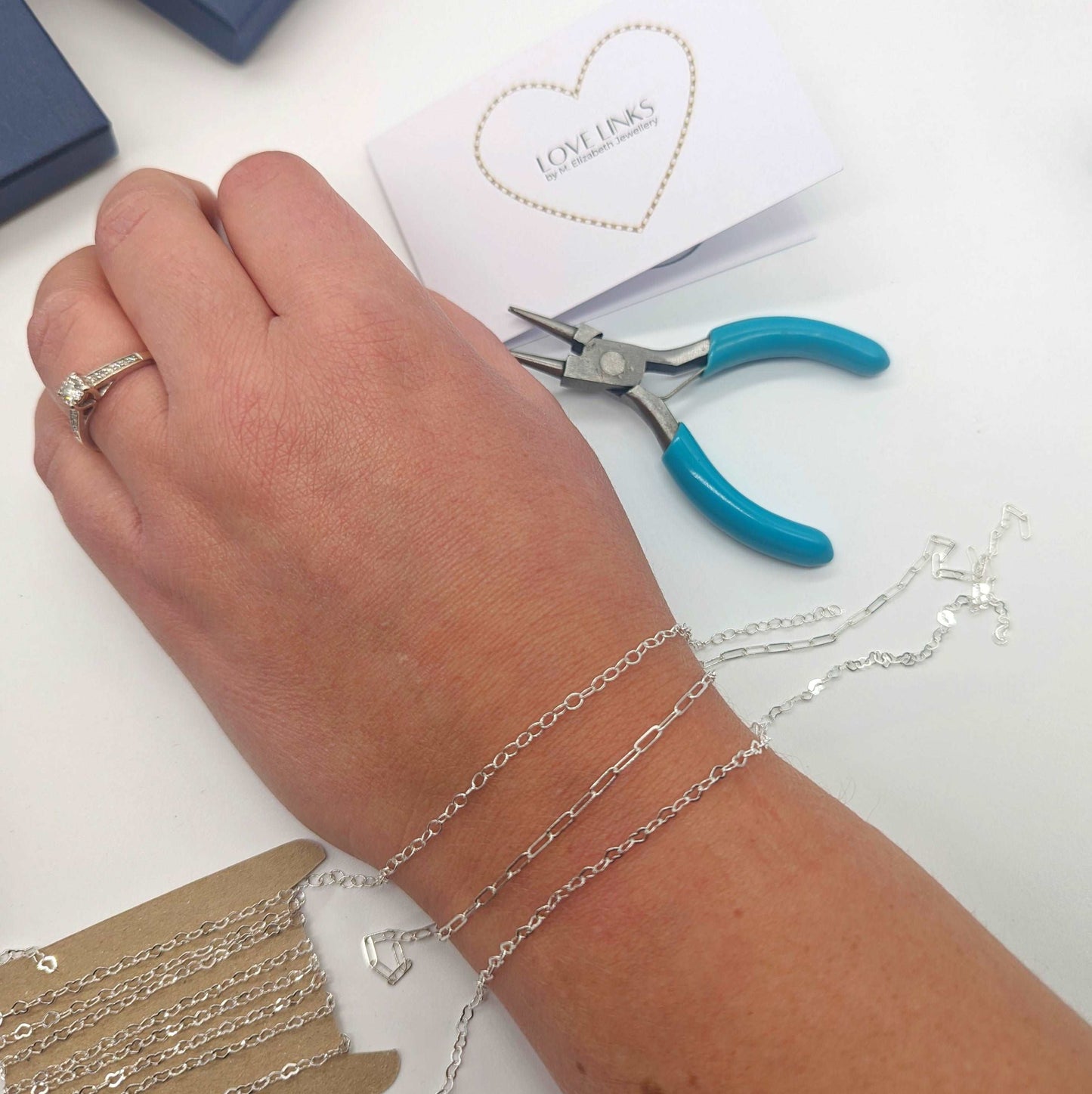 Love links permanent bracelet add on chain and lock - Velora Luxury Fashion