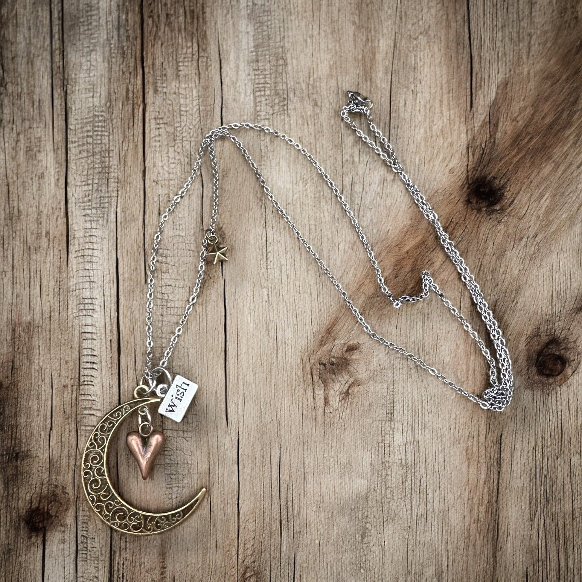 Love you to the Moon Necklace - Velora Luxury Fashion