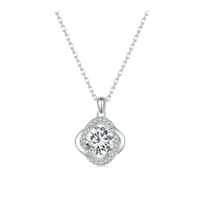 Lucky Clover 1ct Moissanite Sterling Silver Pendant Necklace - Velora Luxury Fashion