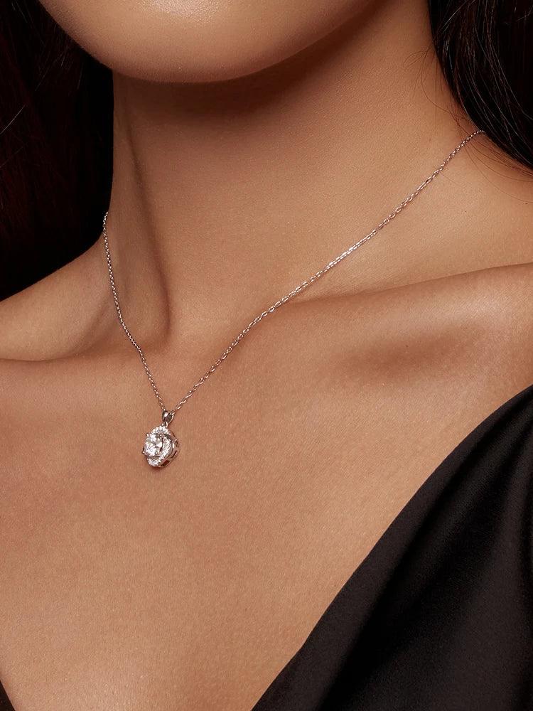 Lucky Clover 1ct Moissanite Sterling Silver Pendant Necklace - Velora Luxury Fashion