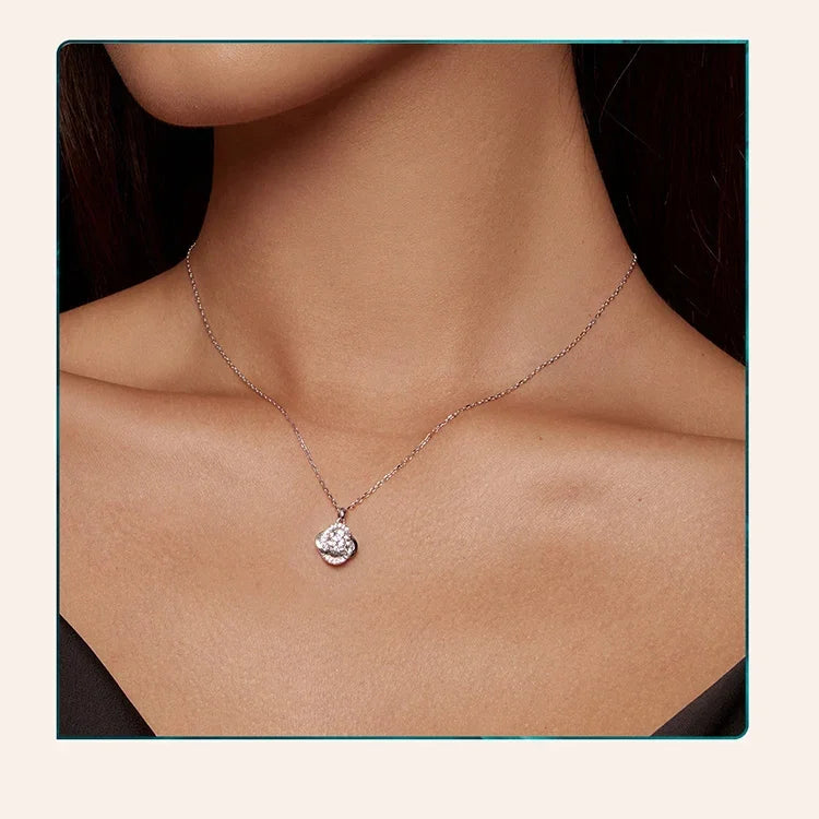 Lucky Clover 1ct Moissanite Sterling Silver Pendant Necklace - Velora Luxury Fashion