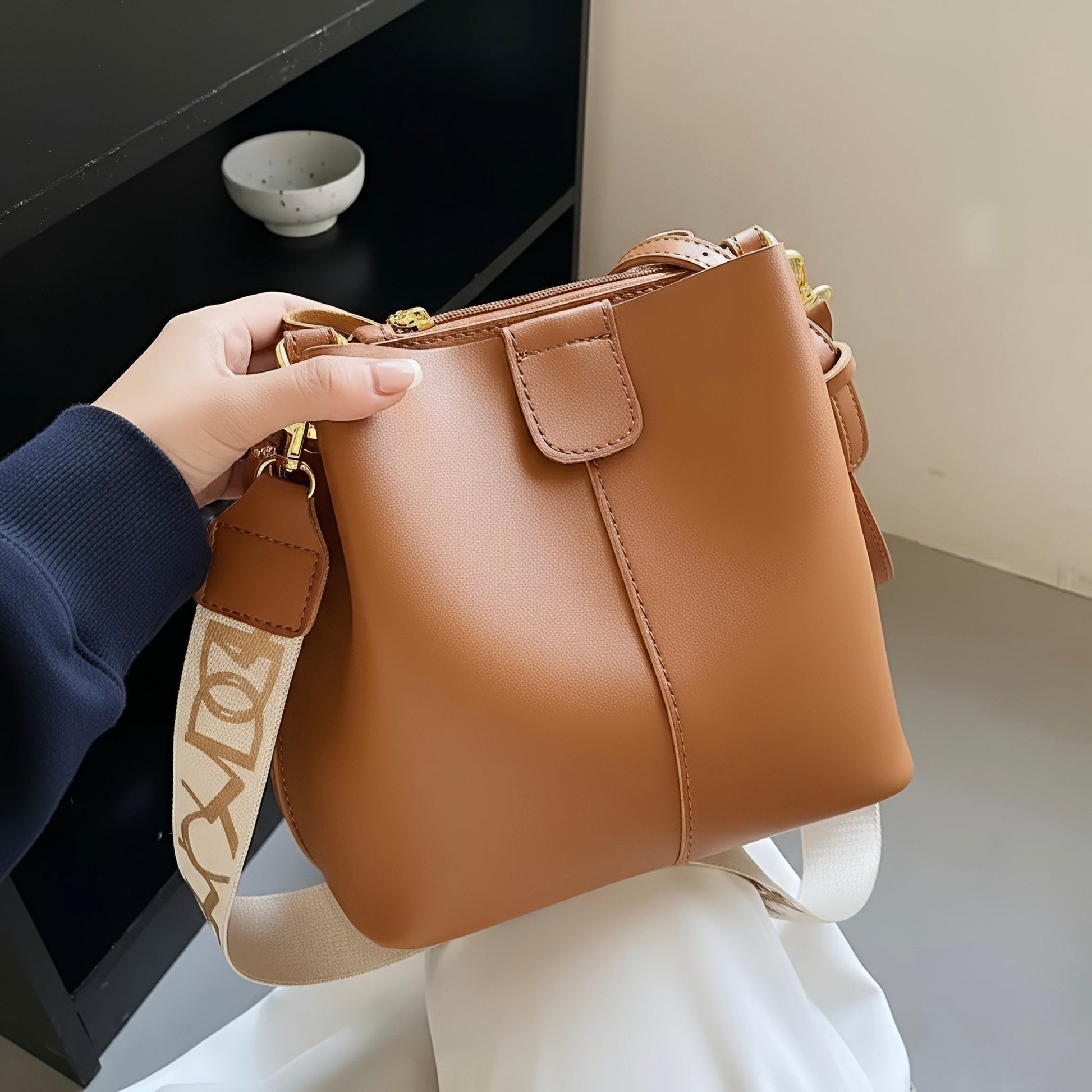 Luna bag by Rotta - Bucket bag vegan leather - Velora Luxury Fashion