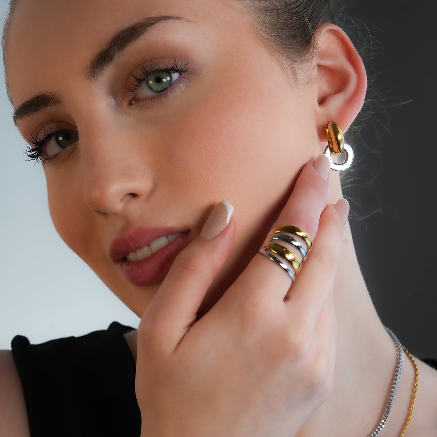 MAKET Mixed Metals:  Multi Stacked Four Rings in One - Velora Luxury Fashion