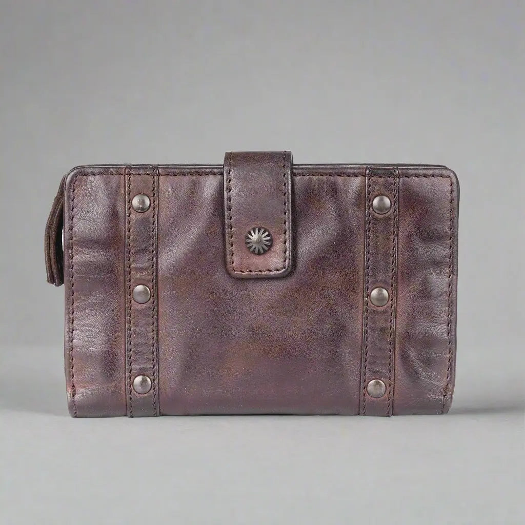 MET Women's Leather Credit Card Wallet - Velora Luxury Fashion