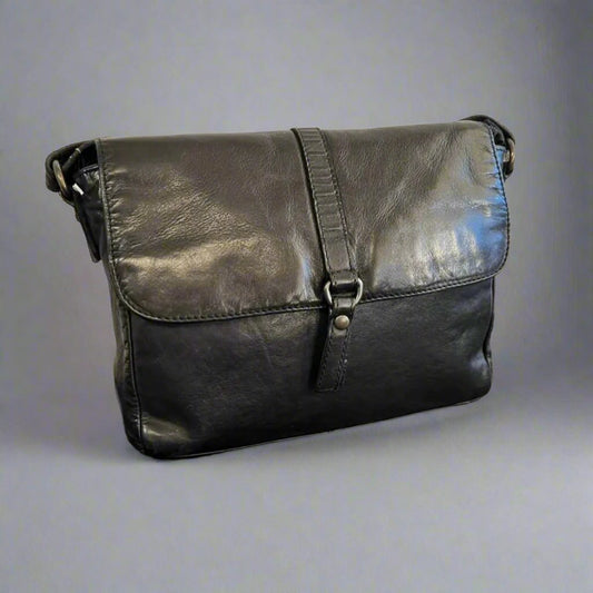 MET Women's Leather Saddle Crossbody Bag with Snap Closure and Tassel Boutique of Leathers/Open Road